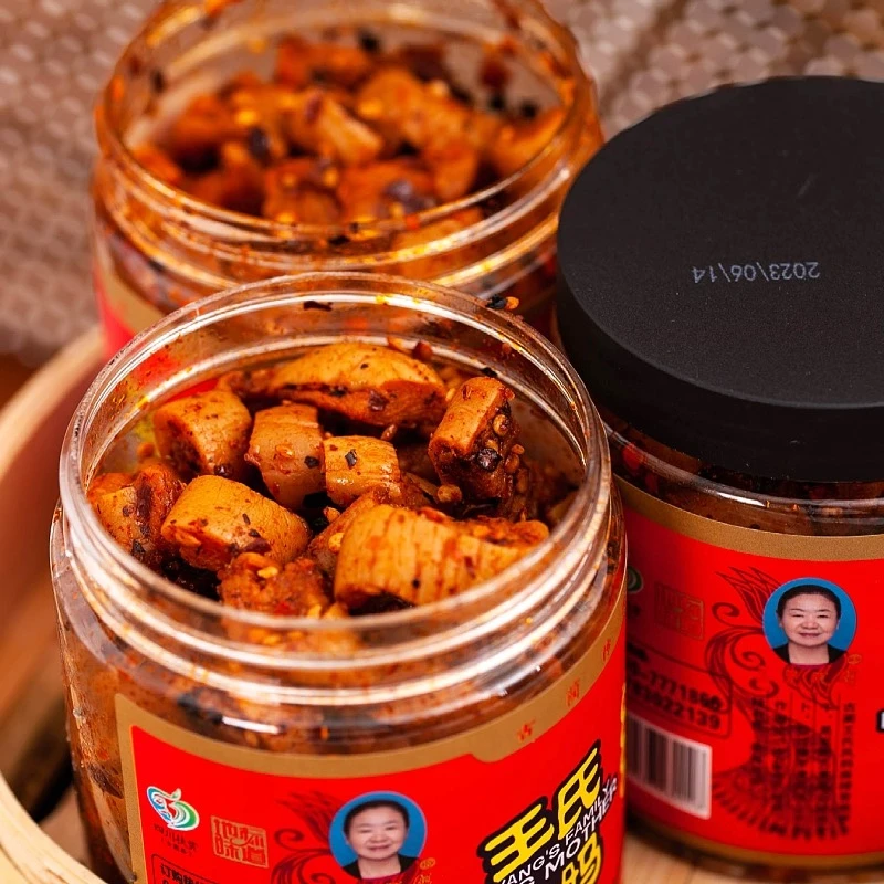 王氏凤妈萝卜丁古蔺麻辣萝卜丁香辣下饭小吃