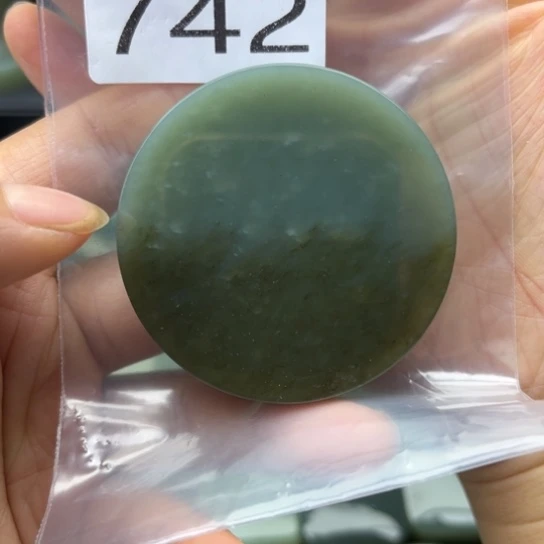 未镶嵌和田玉珠宝半成品