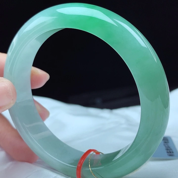 翡翠未镶嵌手镯56圈4558