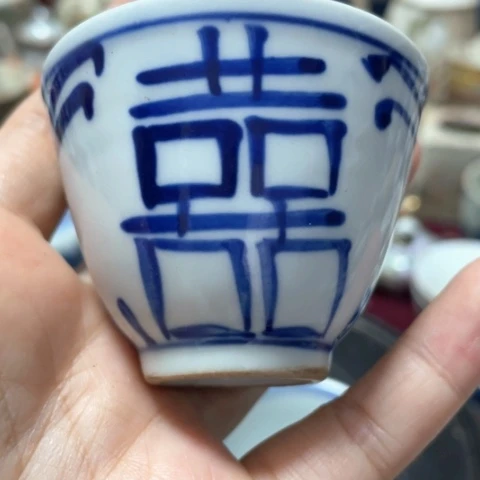 粉彩手把件鼻烟壶