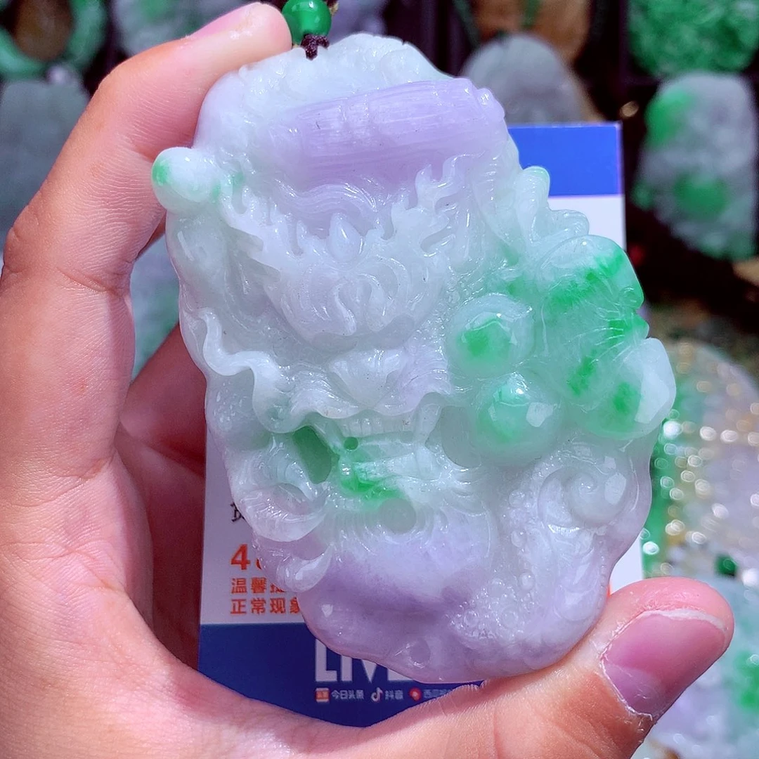 颈饰未镶嵌翡翠天然