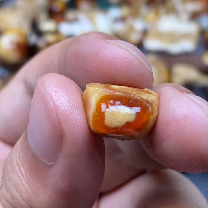 未镶嵌定制琥珀琥珀蜜蜡