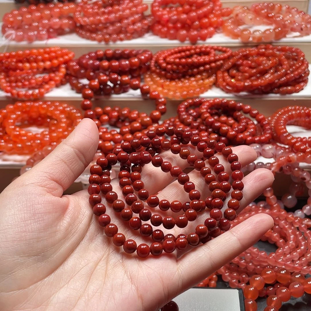 想***了南红玛瑙未镶嵌手链