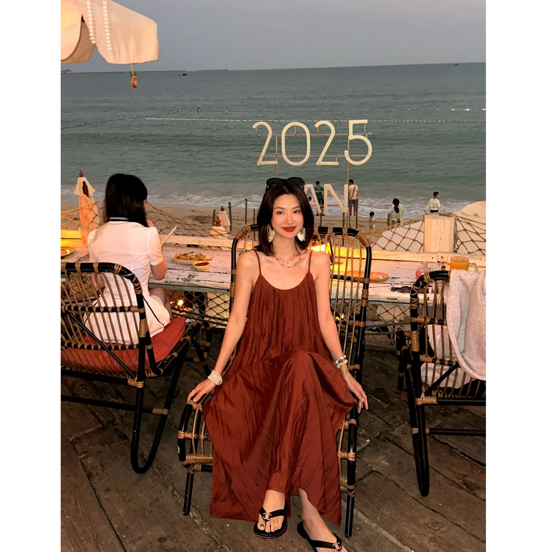 【珠光】简奢气质港风吊带连衣裙精致露背度假裙