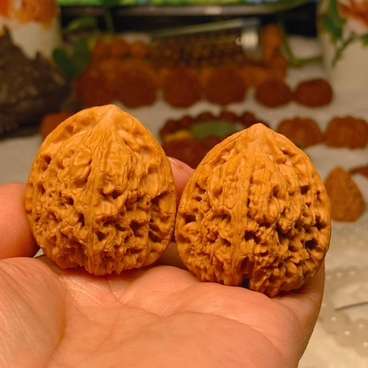 文玩核桃吊坠南疆