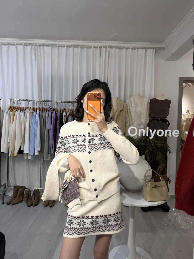 费尔岛三件套！针织套装 围巾+上衣+半裙(断码清不退换！！！）