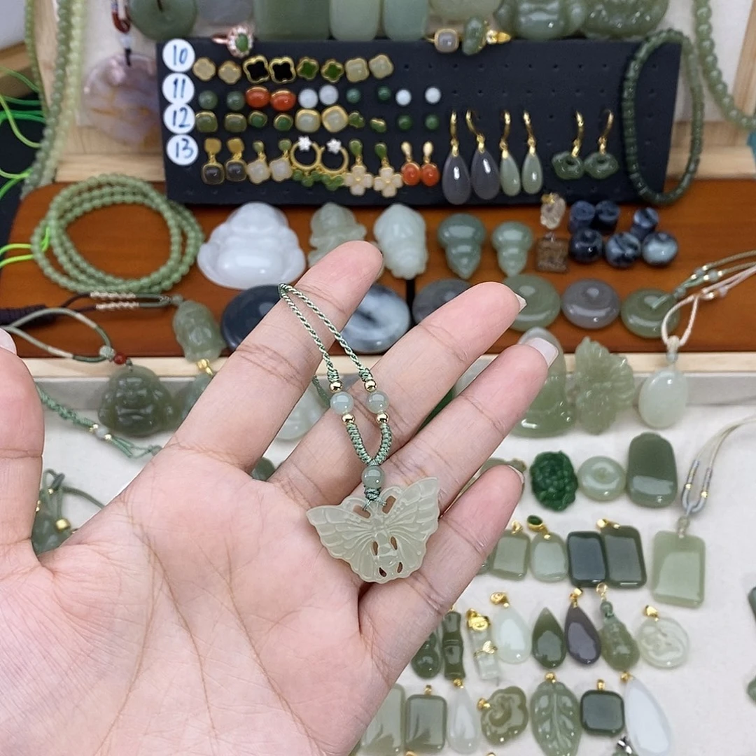 和田玉未镶嵌吊坠(不含链)