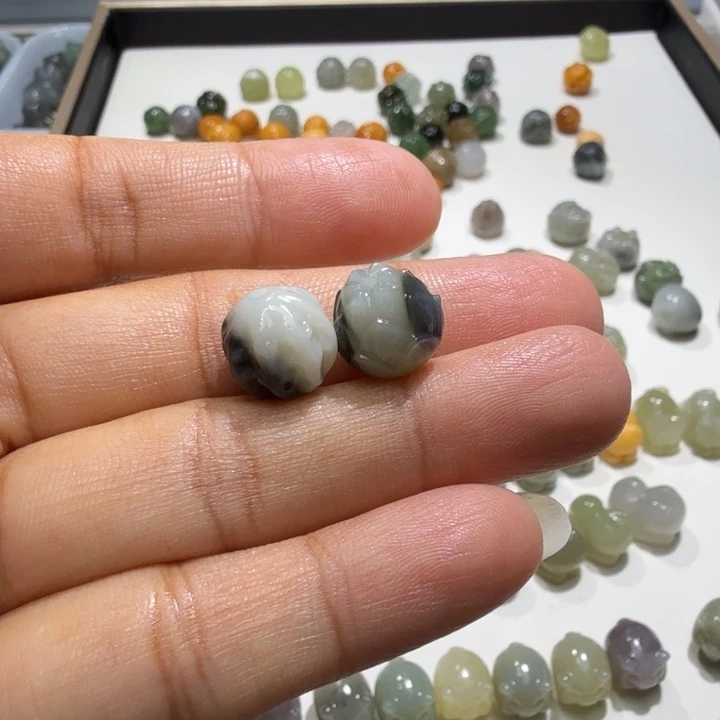 璐***璐未镶嵌和田玉珠宝半成品