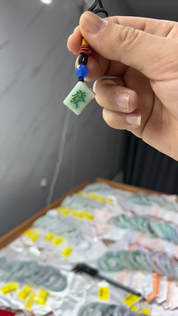 纯天然缅甸翡翠A货多样性发一
