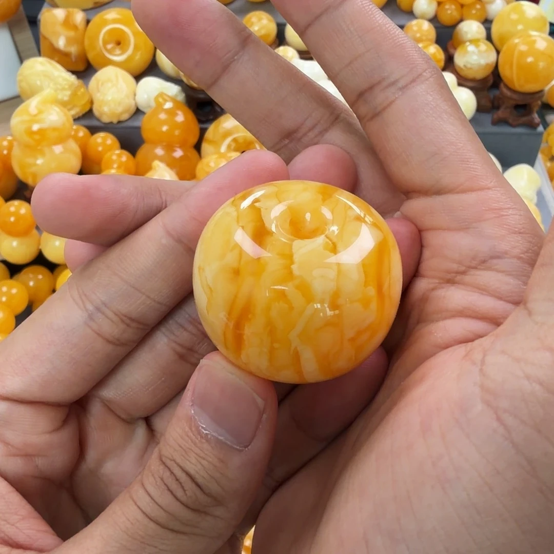 琥珀未镶嵌珠宝奇石