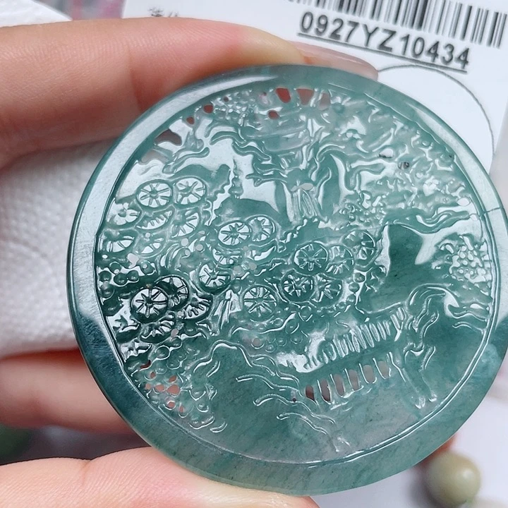 吊坠(不含链)未镶嵌翡翠