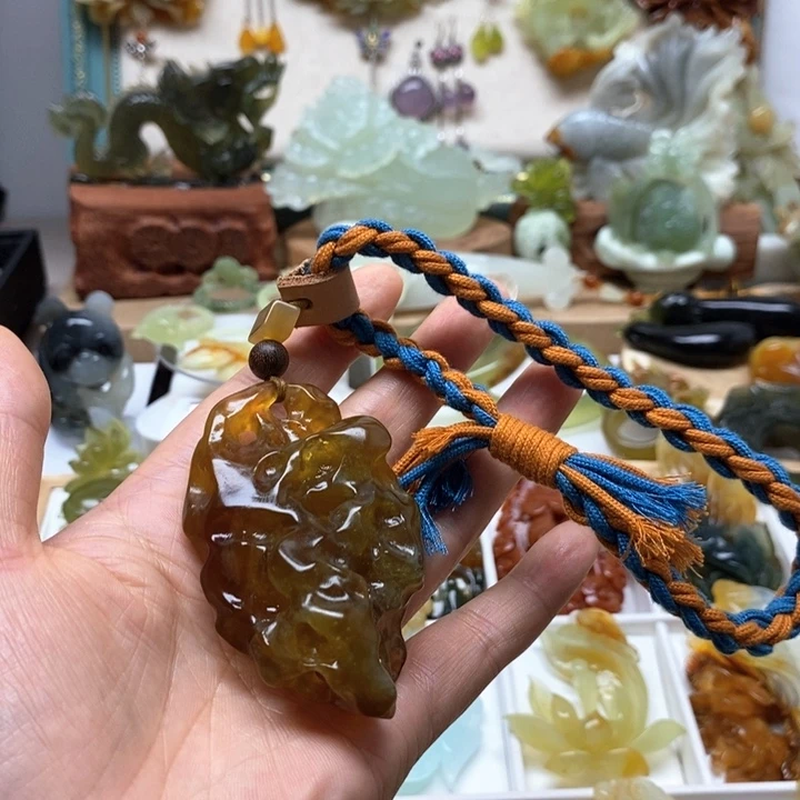 未镶嵌蛇纹石玉手把件