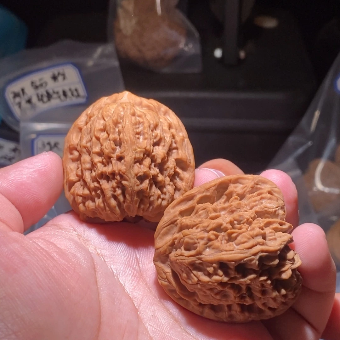 特***行文玩核桃吊坠43全品南疆