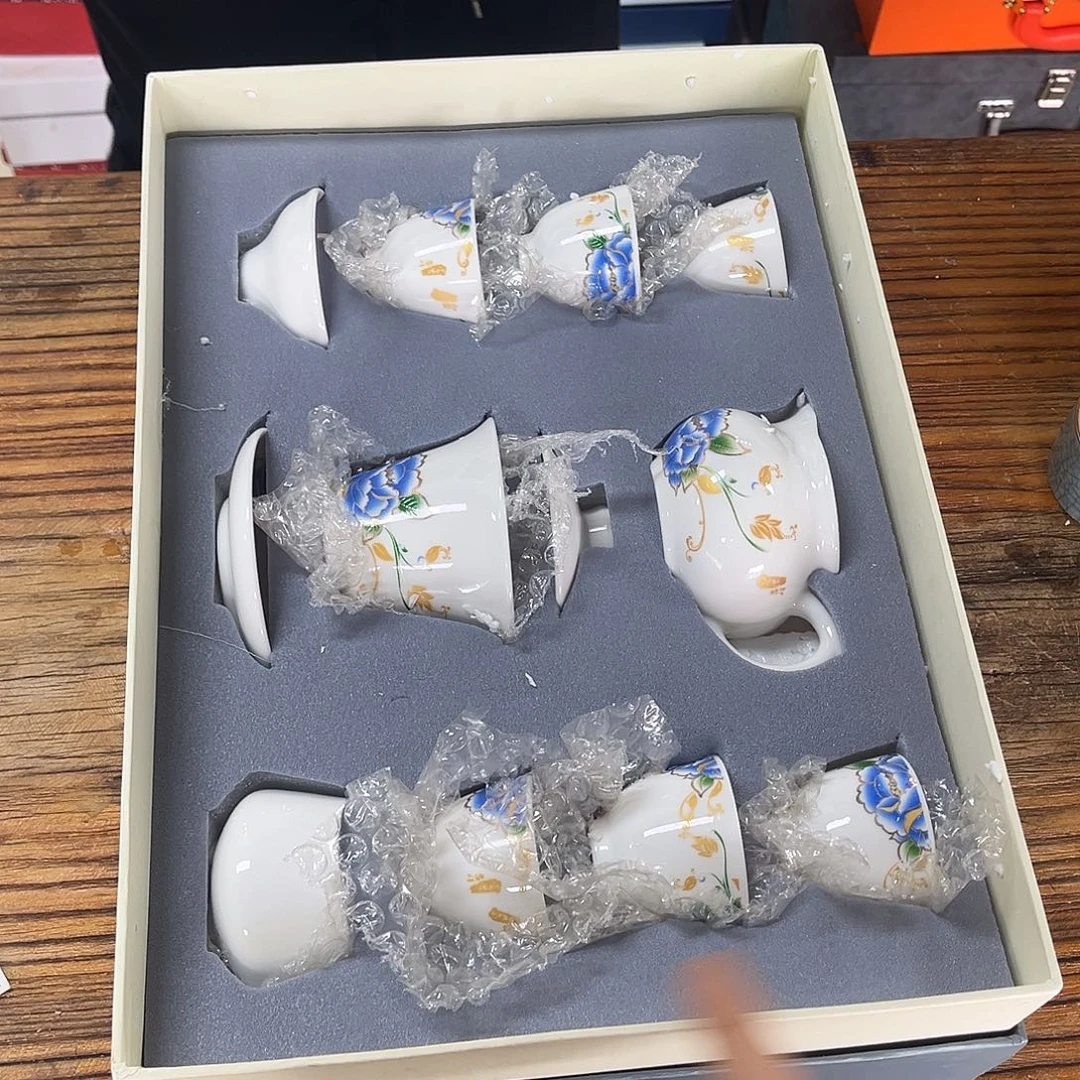 孤品茶具套装等。