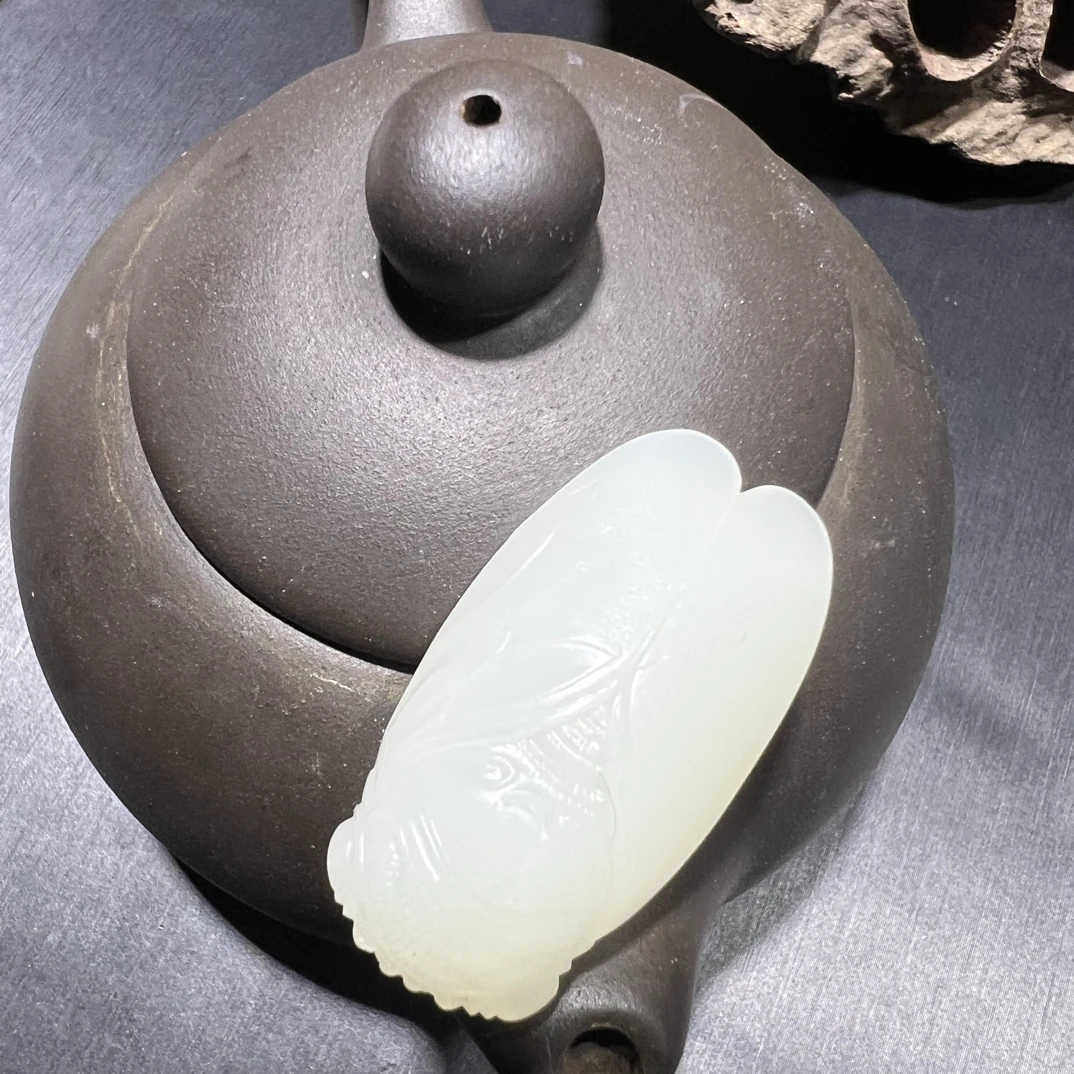 白玉蝉一鸣惊人玉石挂件