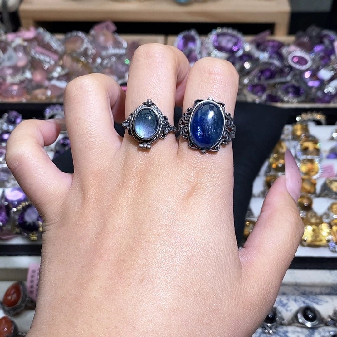 行***杨银S925镶嵌水晶戒指