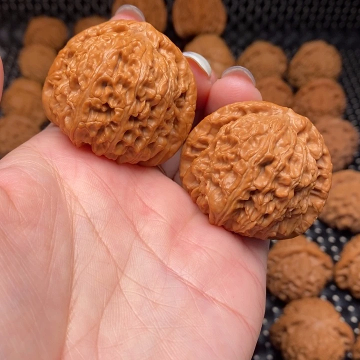 吊坠文玩核桃8白狮子41.5