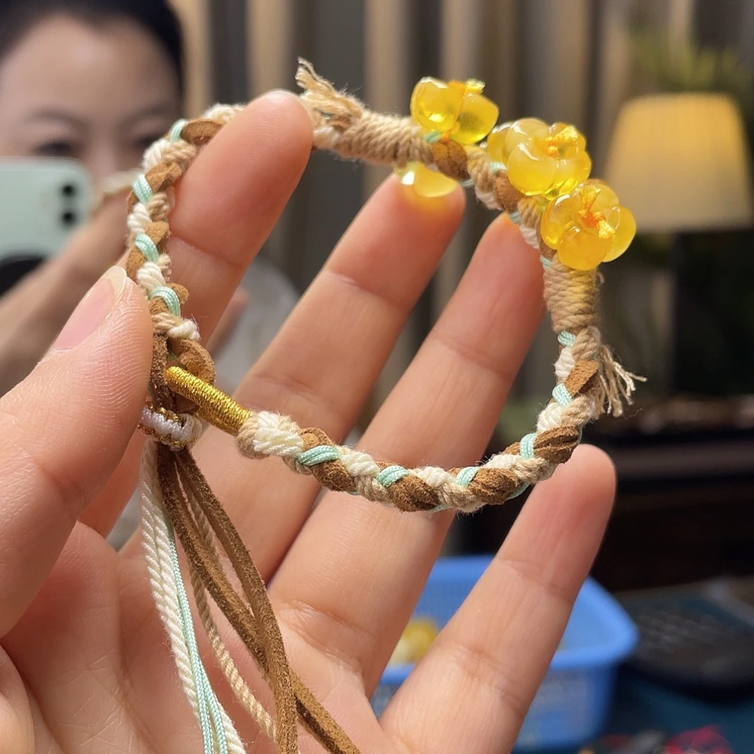 蜜蜡未镶嵌裸石手串