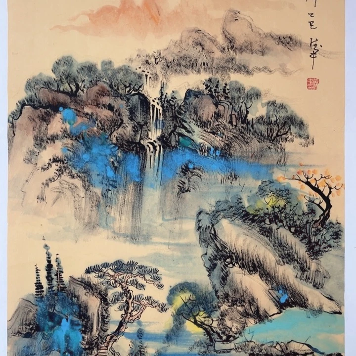 国画gggghhftyiihvff