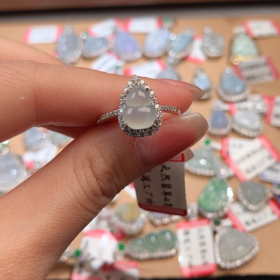 翡翠挂件银S925镶嵌葫芦