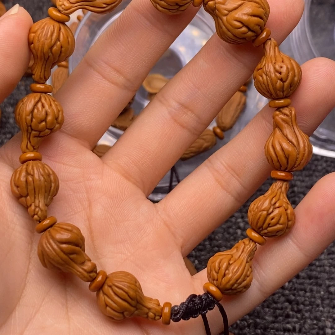 秦岭山脉龙纹桃核单圈