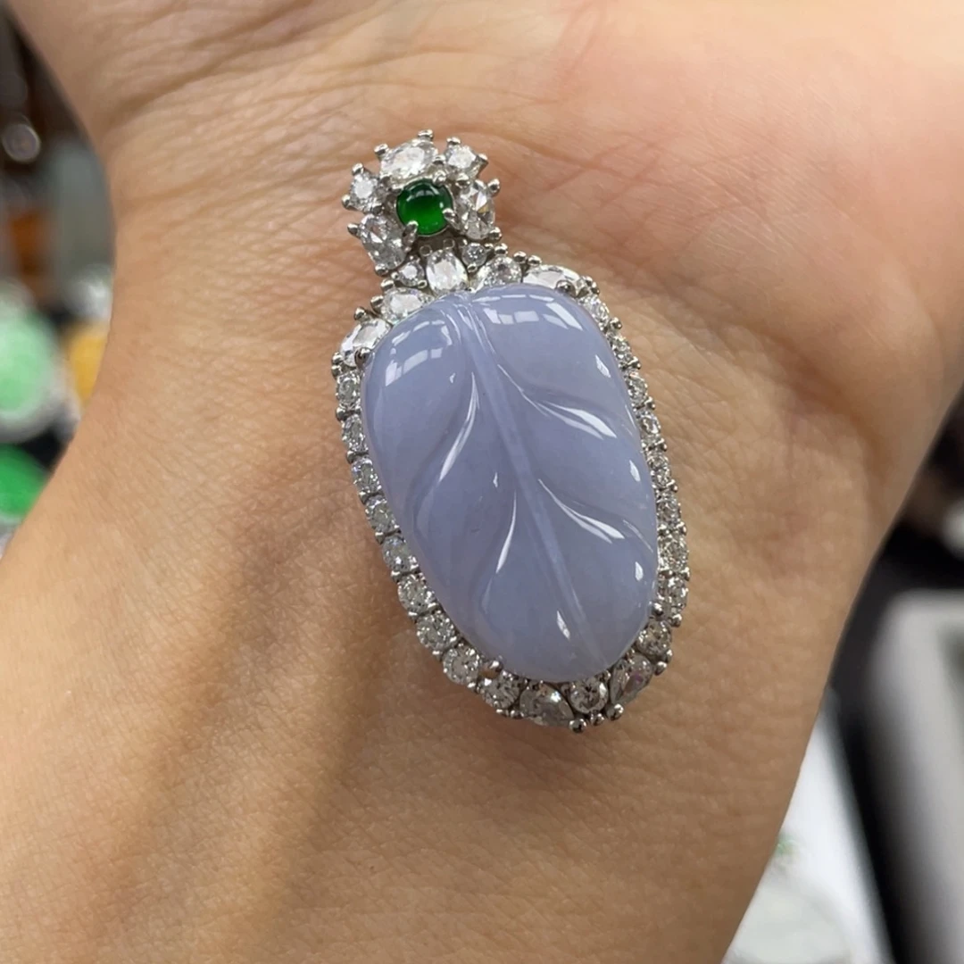 颈饰银S925镶嵌翡翠吊坠