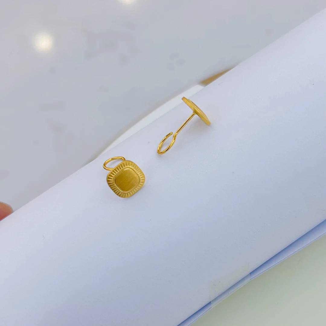 水贝黄金批发弯针流金岁月耳钉轻奢时尚百搭精美清新耐看足金