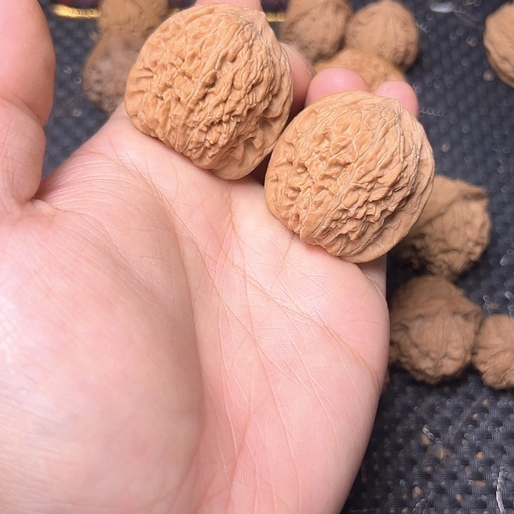 吊坠文玩核桃绣球