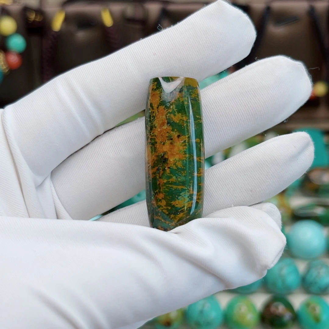 绿松石未镶嵌原矿