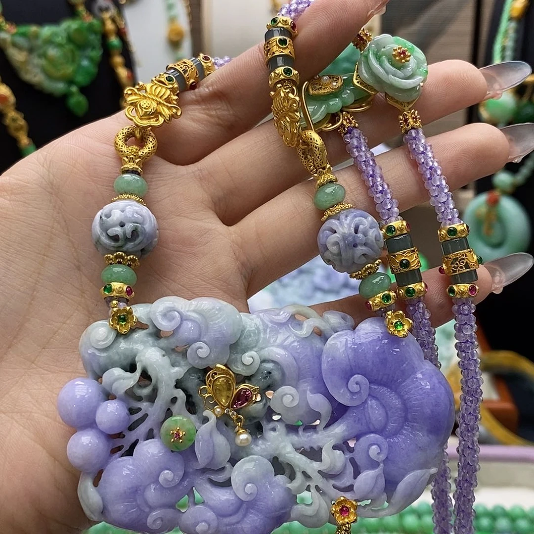 翡翠未镶嵌颈饰雯****迷项链