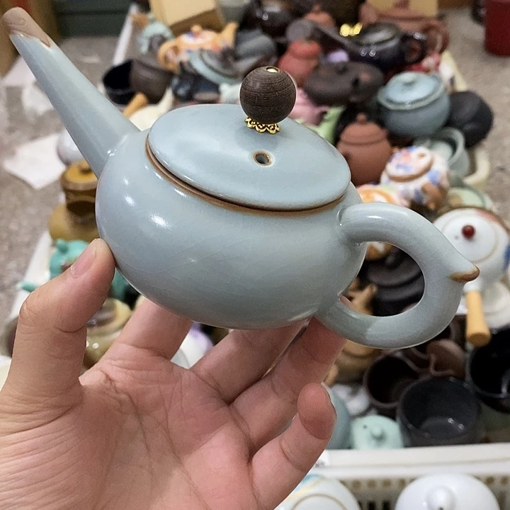 陶瓷艺术品及陶瓷壶壶