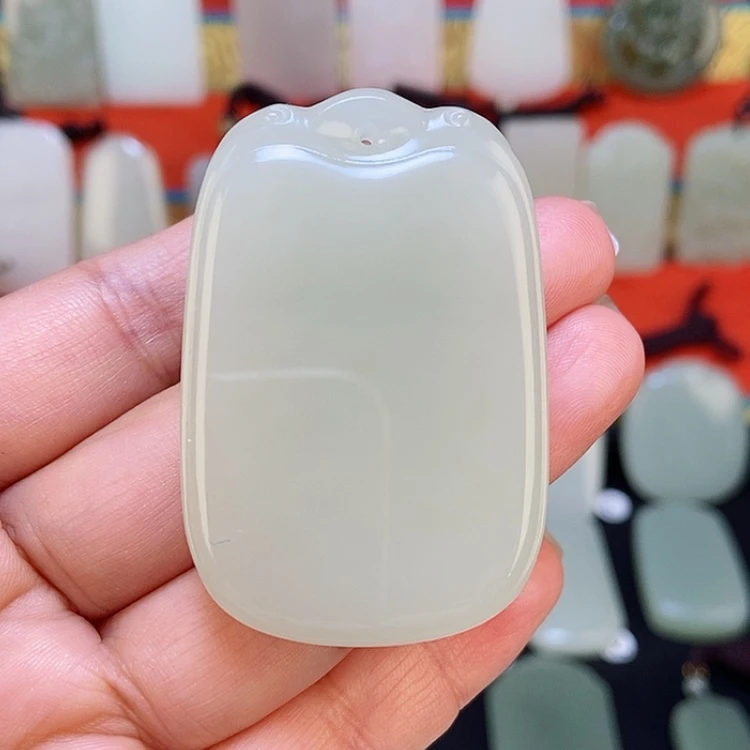 【闪购商品】颈饰未镶嵌和田玉