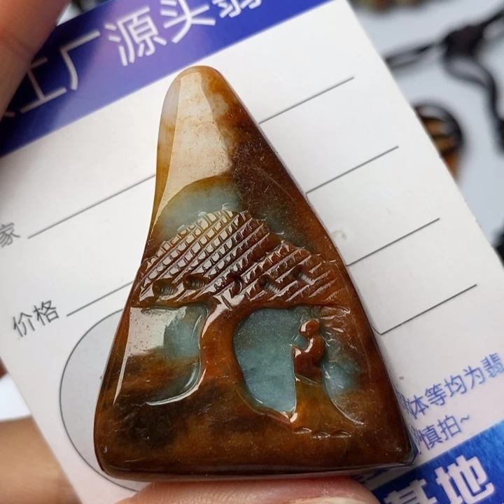 翡翠颈饰未镶嵌翡翠