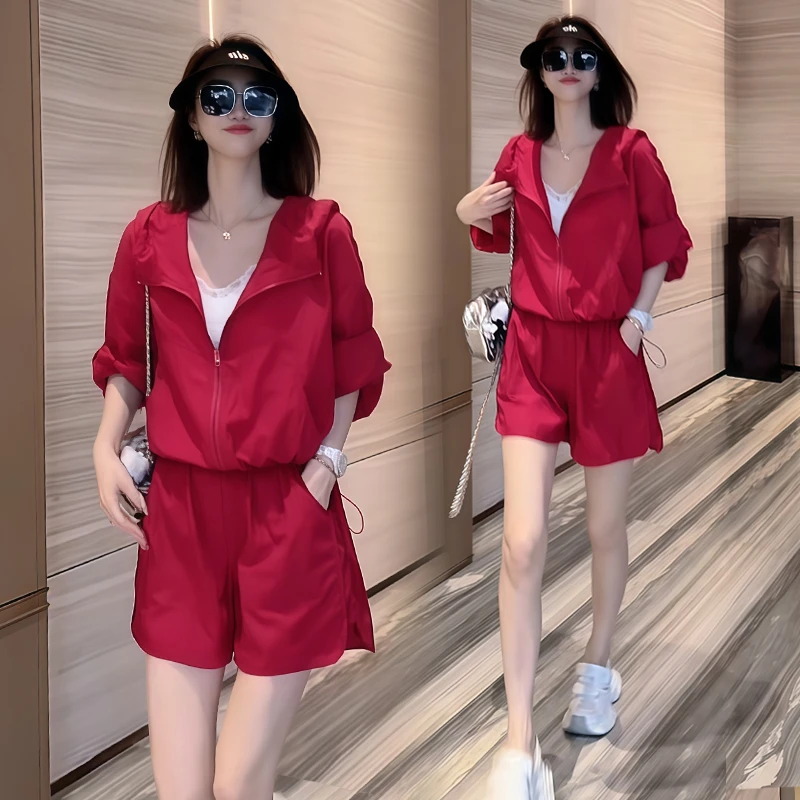 时尚运动服套装女2025年夏季新款小个子防晒连帽外套短裤两件套潮