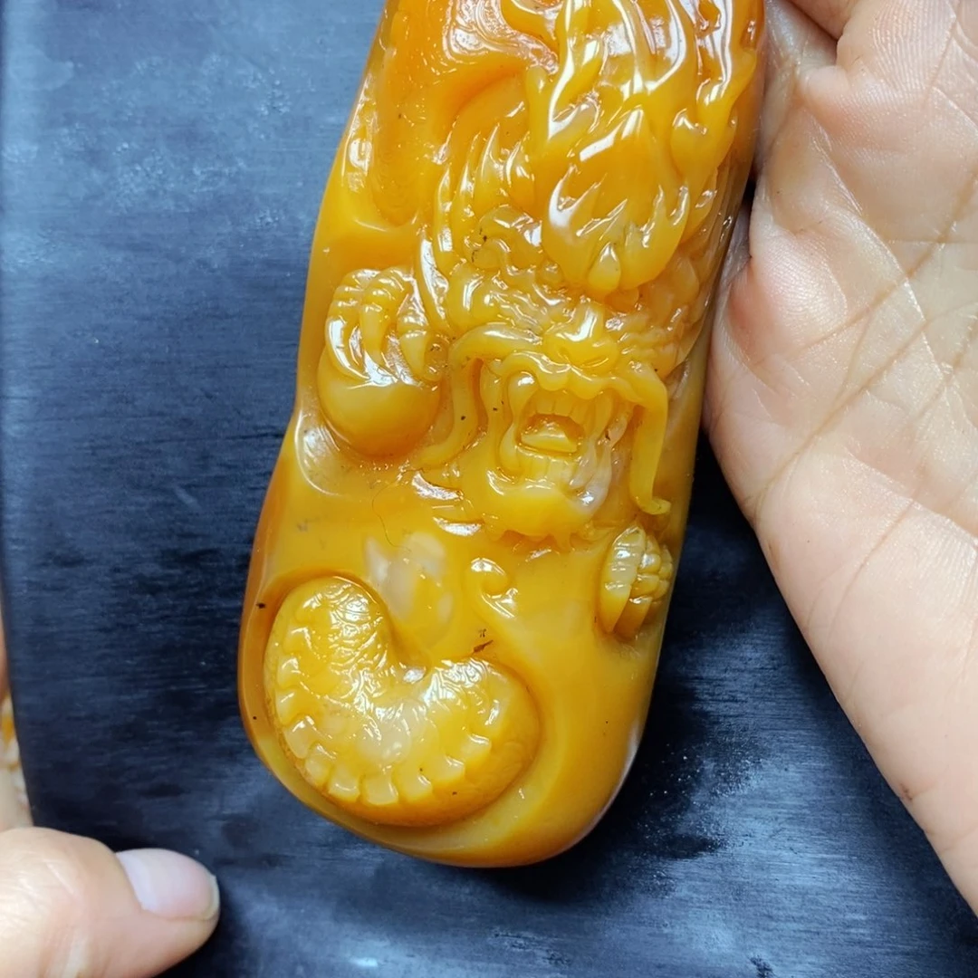 石英质玉（黄龙玉）颈饰未镶嵌