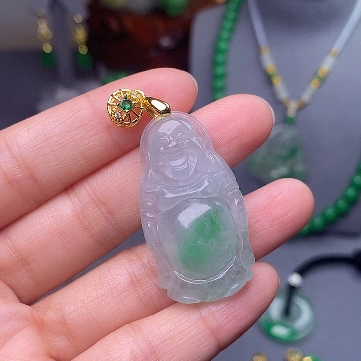 翡翠未镶嵌吊坠(赠链)