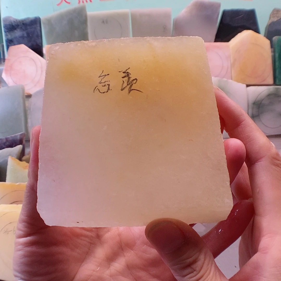 忘***羡石英质玉（金丝玉）手镯未镶嵌手镯定制不退换