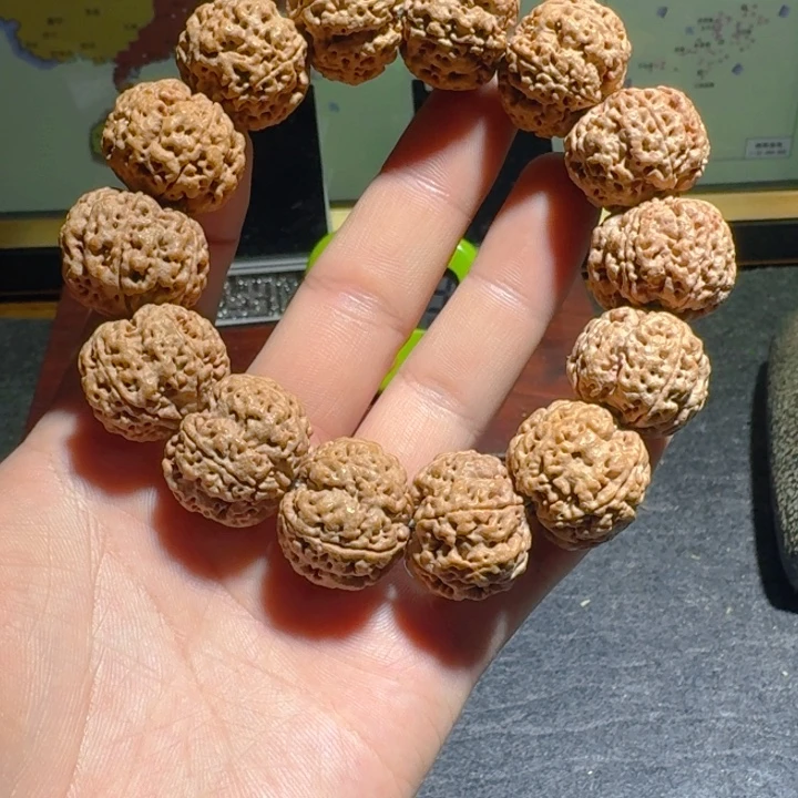 韭***酒吊坠金刚菩提发货哦倒打一耙哦