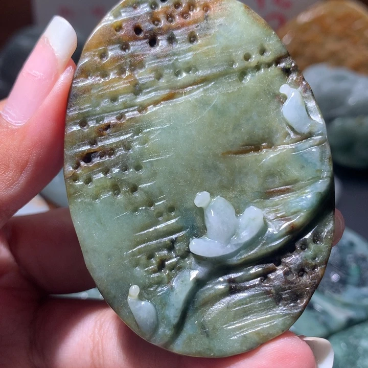 翡翠未镶嵌颈饰保真天然a货翡翠