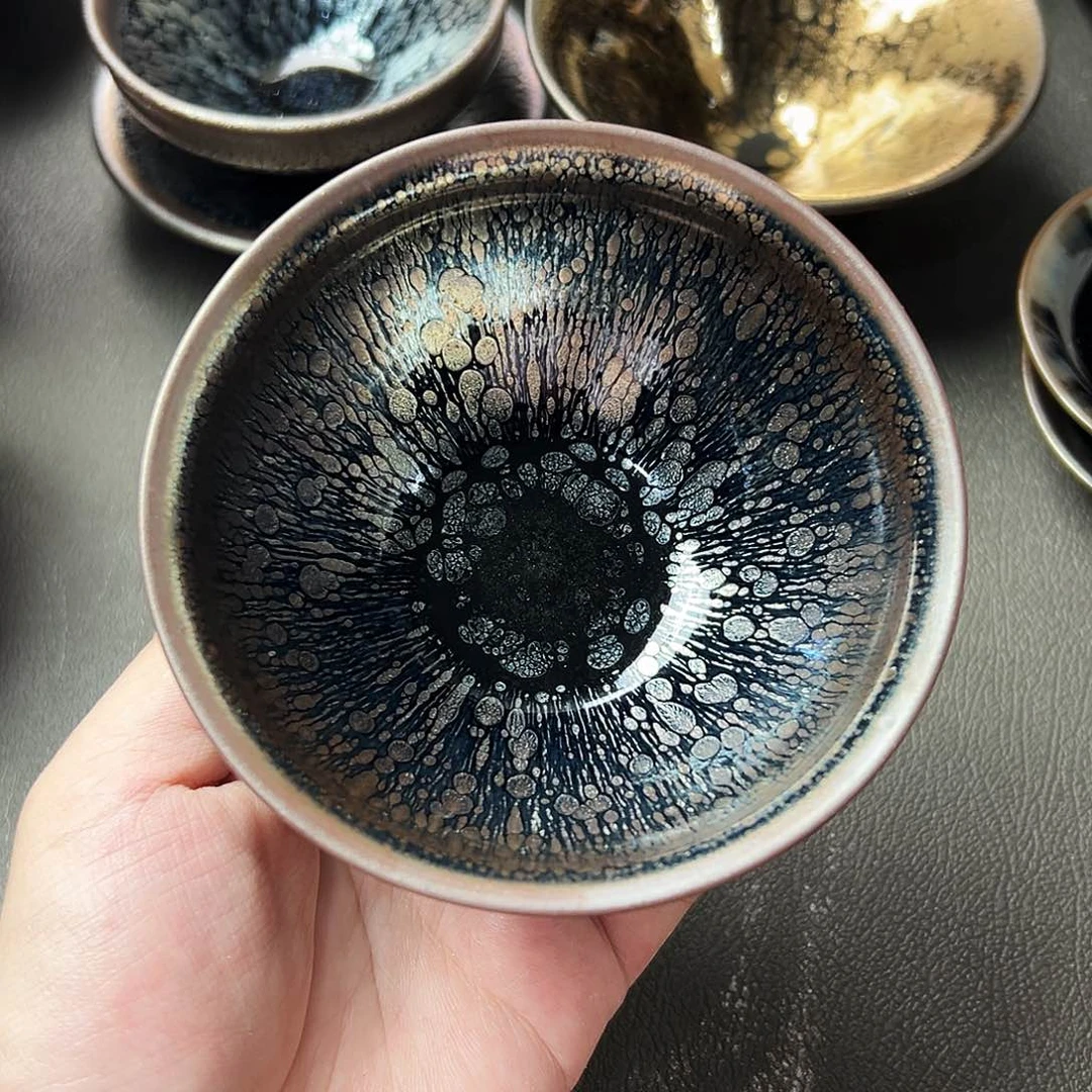 茶盏你们先走我走我在这里