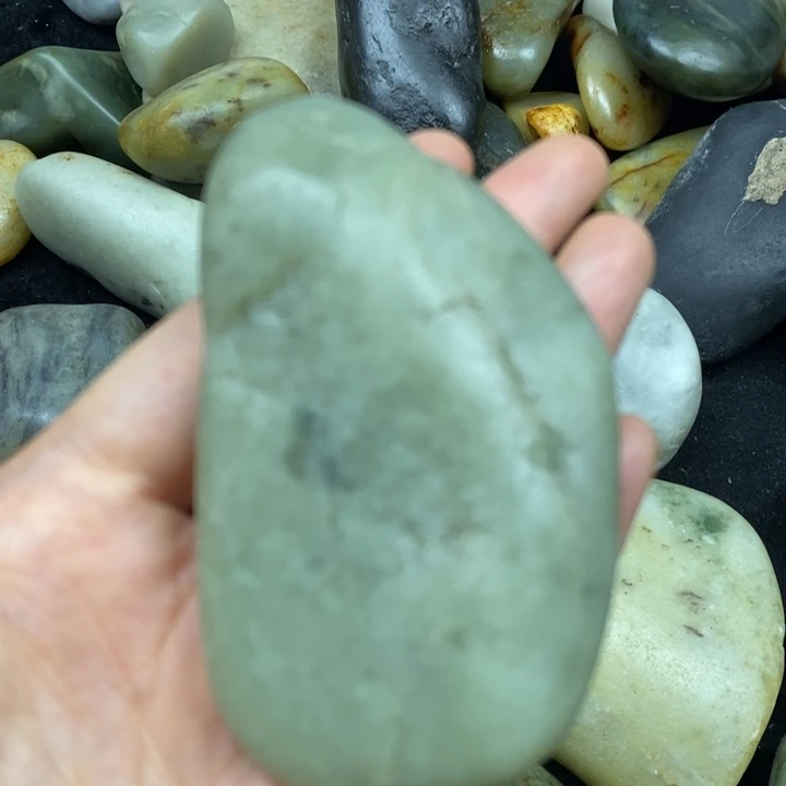 未镶嵌和田玉（糖玉）挂件