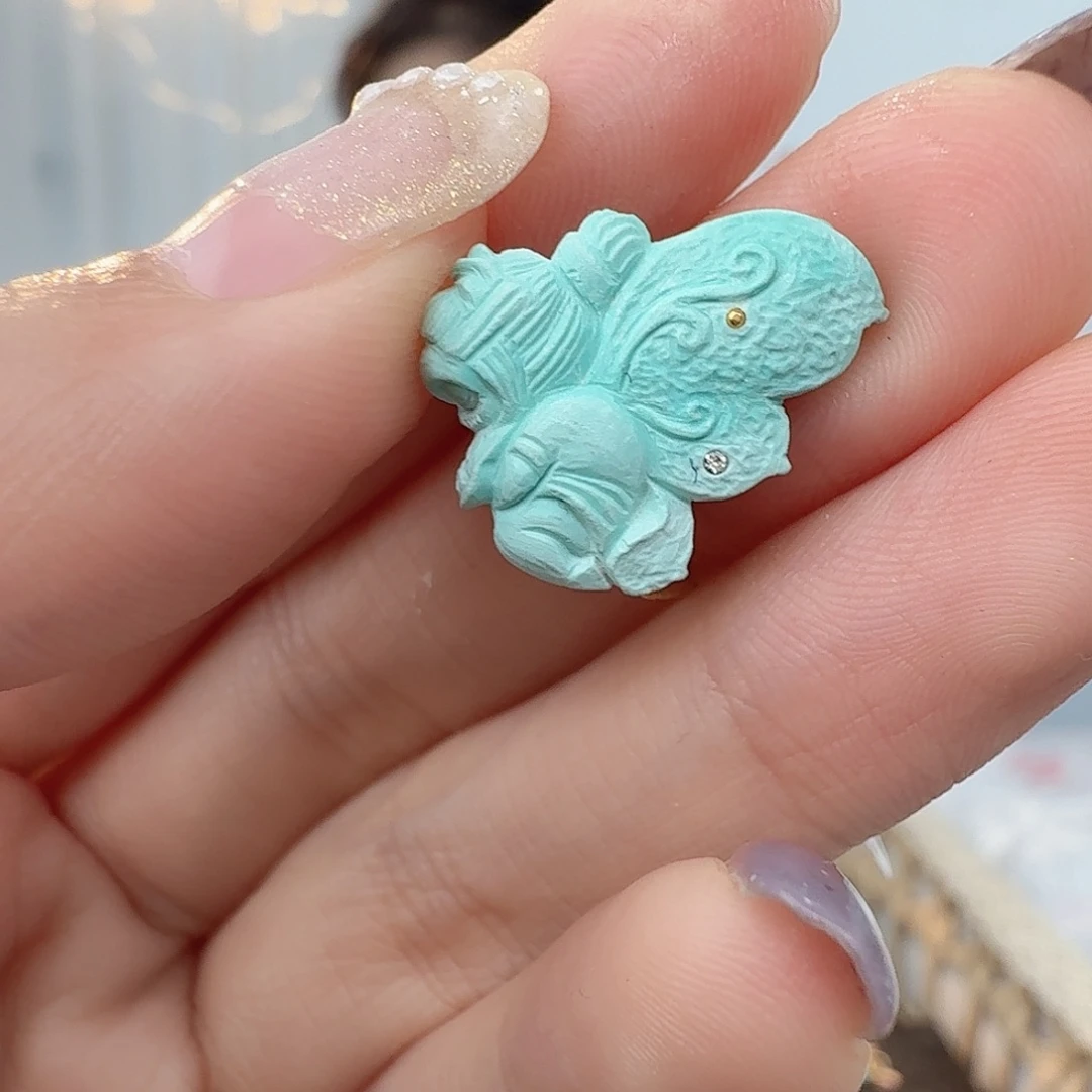 绿松石未镶嵌珠宝奇石