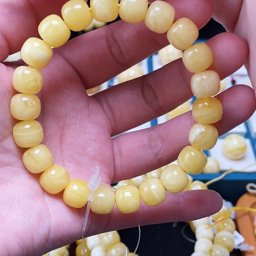 蜜蜡珠宝奇石未镶嵌