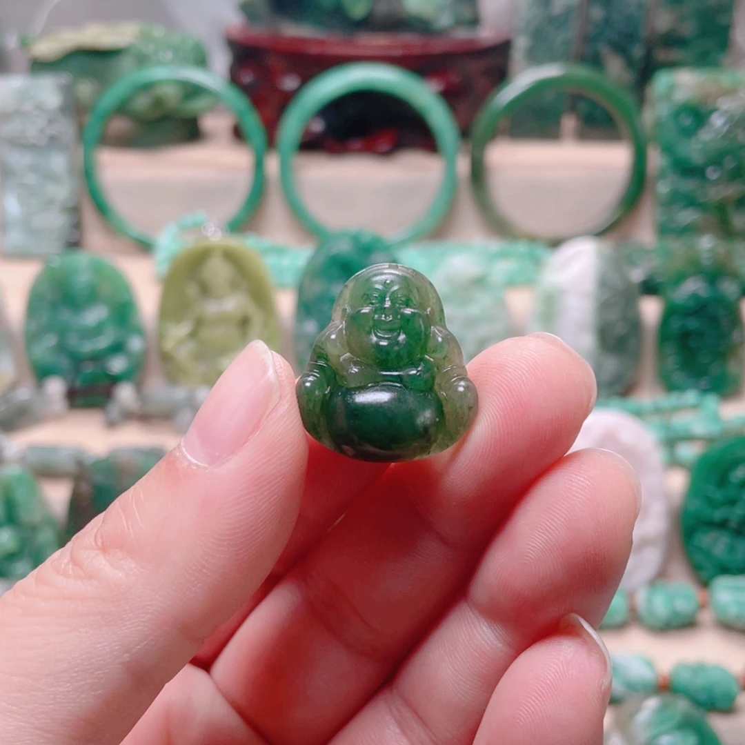 独山玉未镶嵌颈饰