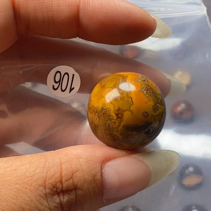 未镶嵌颈饰玛瑙/玉髓战国红