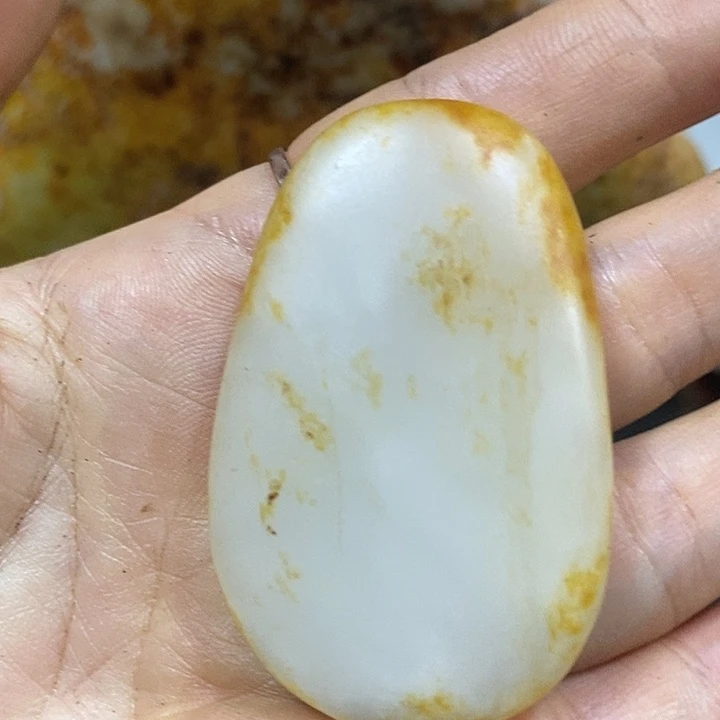 未镶嵌和田玉（糖玉）挂件