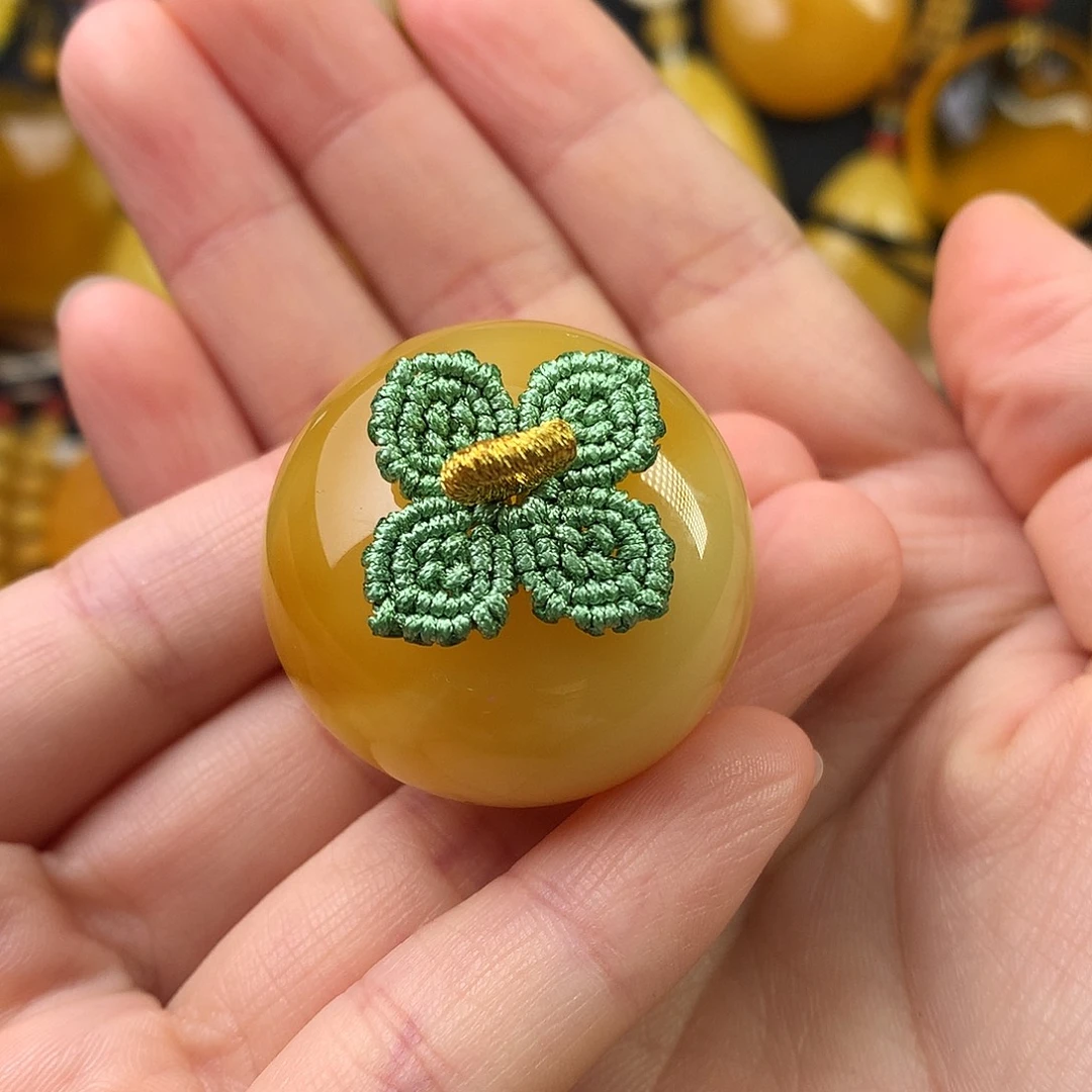 琥珀未镶嵌颈饰吊坠