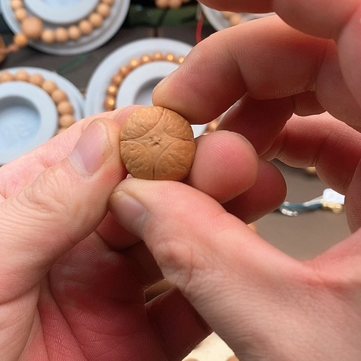 凤眼菩提吊坠木***^尼泊尔菩提麒麟