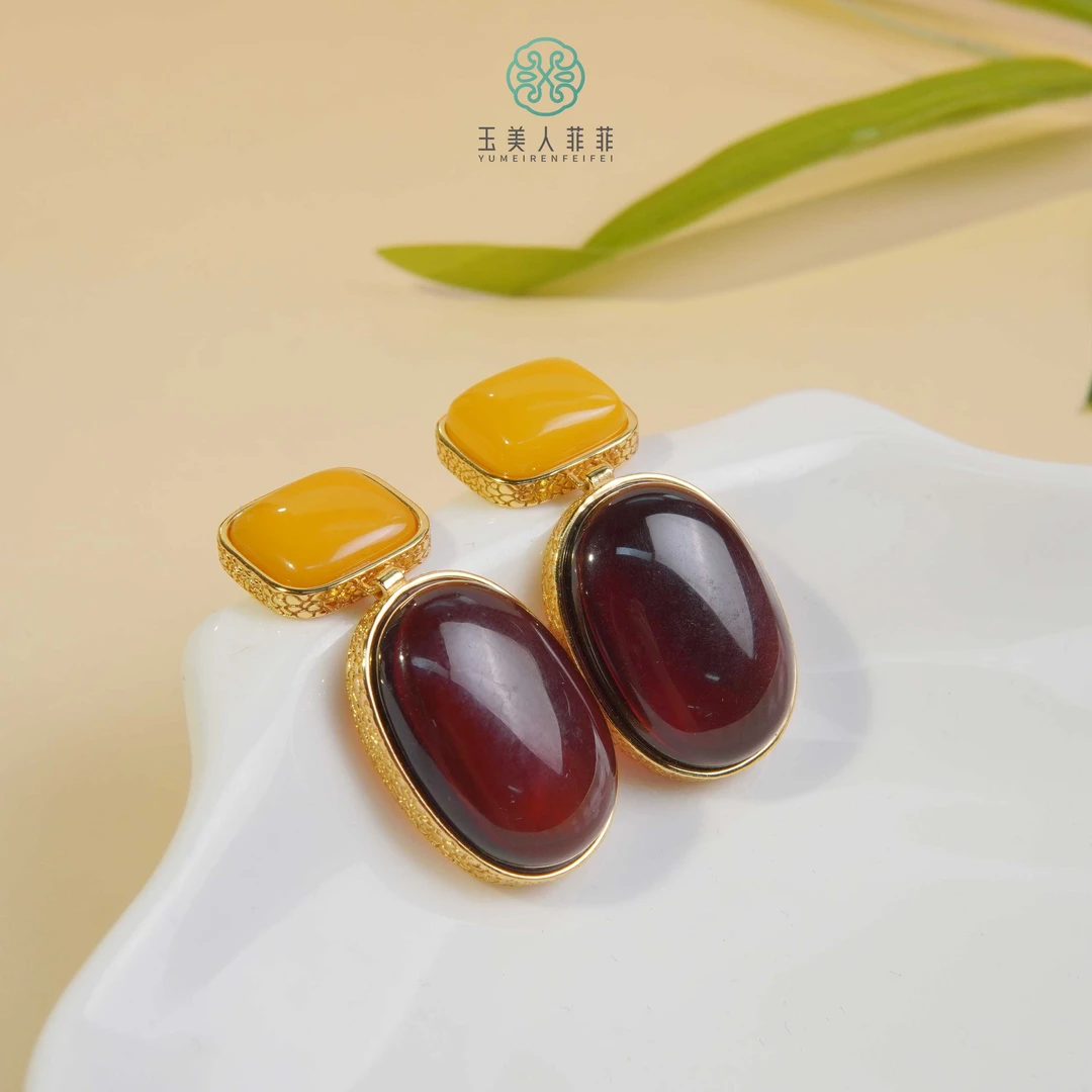 石惑珠宝^血珀吊坠约17*25mm^多样性发一