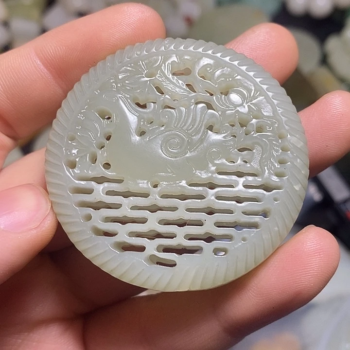 和田玉（糖玉）未镶嵌颈饰